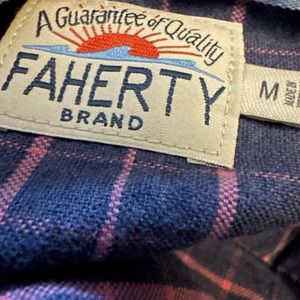 Faherty Men's Stretch Oxford Shirt 2.0 -  Size MEDIUM NWOT